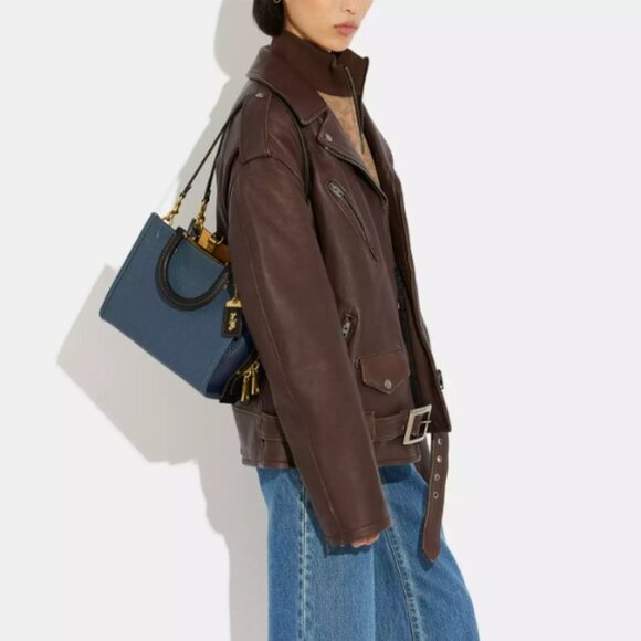 NWT Coach Rogue Bag 25 In Regenerative Leather Dark Denim Purse handbag Blue - Picture 3 of 13